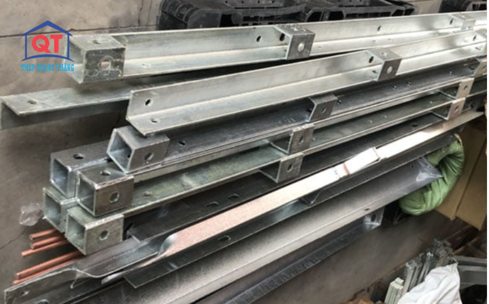 nen-dung-da-sat-nganh-dien-loai-nao-thep-v-u-hay-c